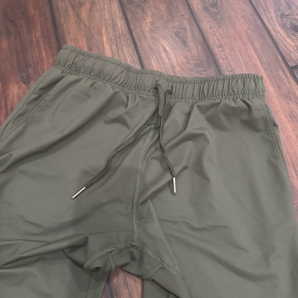 Zyia Olive Everywhere Pants - Picture 3 of 5